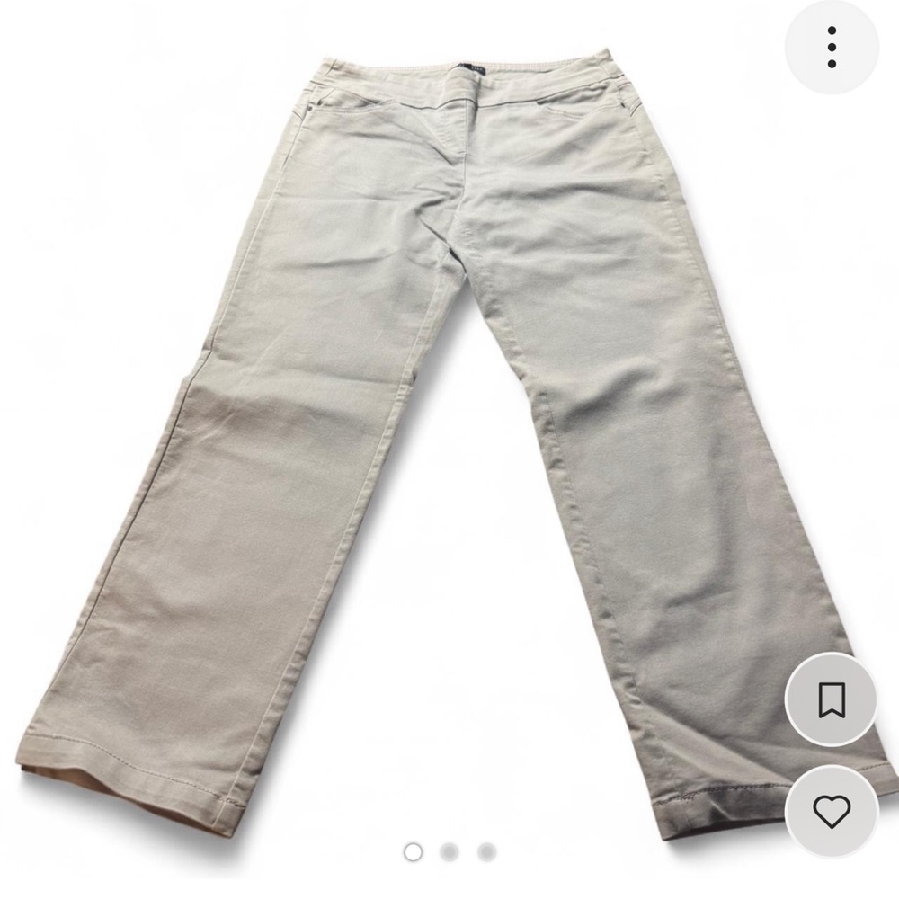 Classic Women's Straight Leg Jeans in Tan